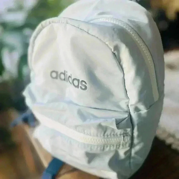 Adidas mini Backbag! - Picture 6 of 6